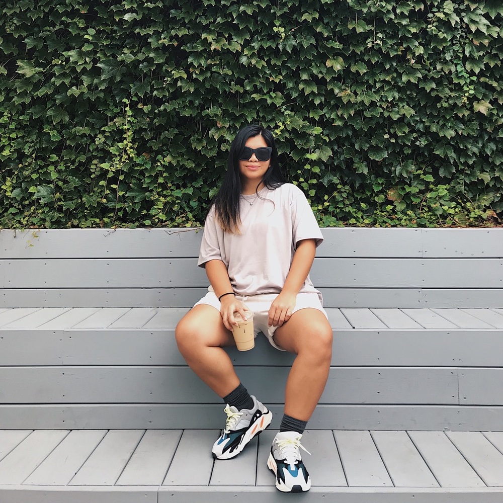 Meet your Posher, April